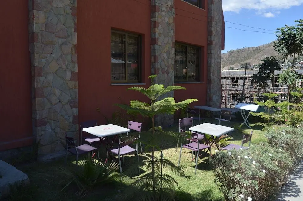 ZAN-SEYOUM HOTEL, 