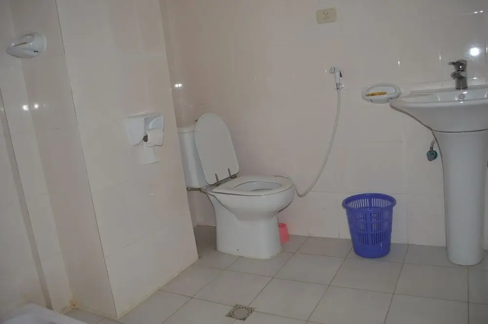 ZAN-SEYOUM HOTEL, 
