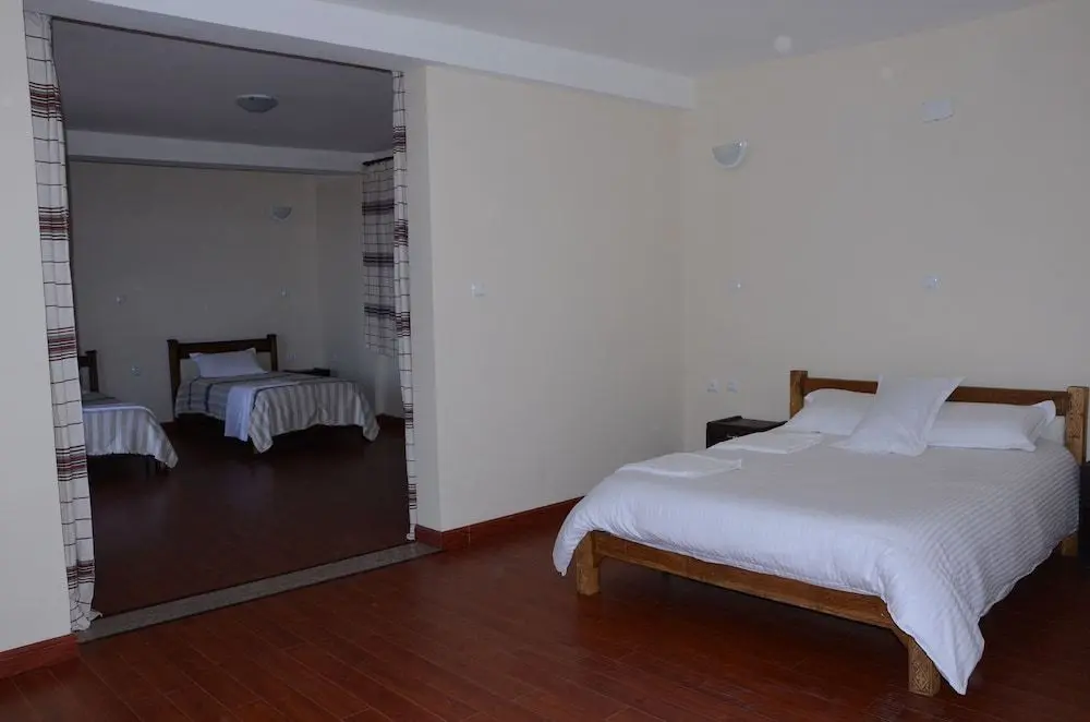 ZAN-SEYOUM HOTEL, 