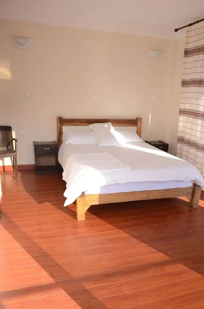 ZAN-SEYOUM HOTEL, 