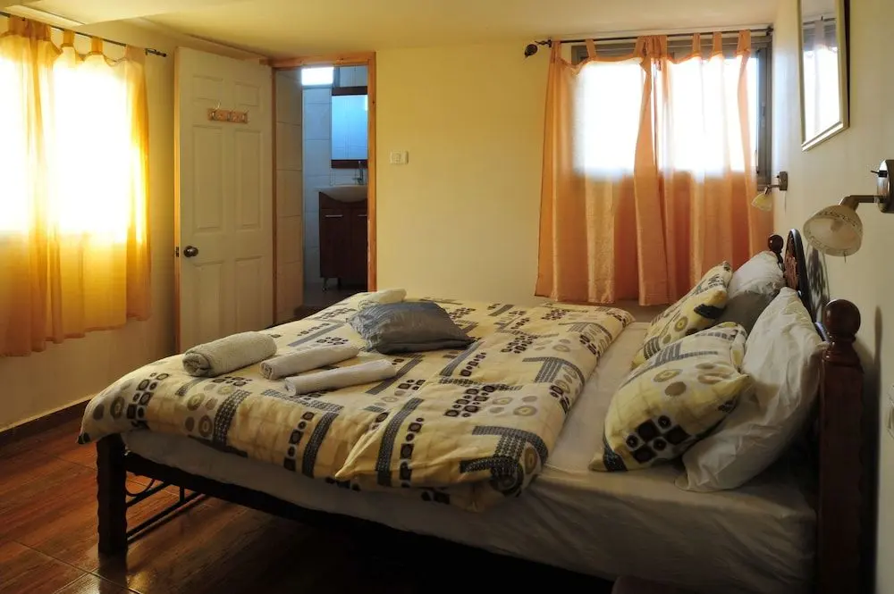 AKKO GATE HOSTEL, 