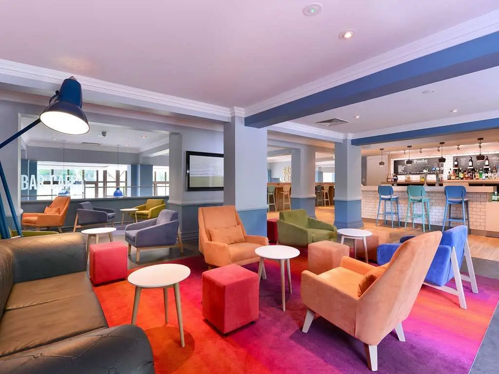 TRAVELODGE BATH WATERSIDE, 