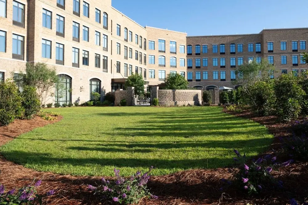 COURTYARD BY MARRIOTT THOMASVILLE DOWNTOWN, 