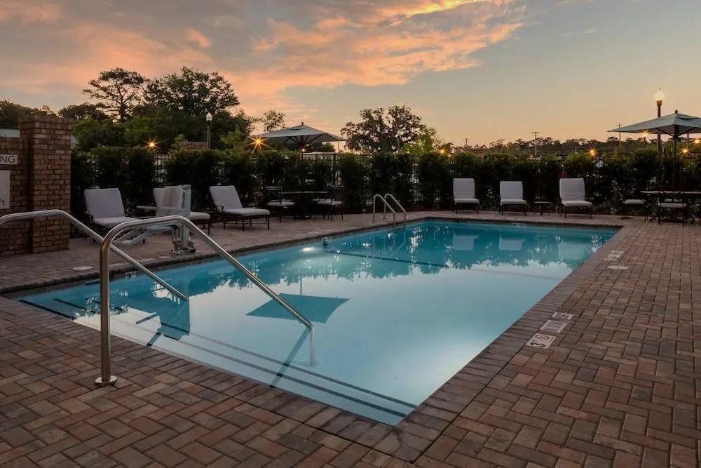 COURTYARD BY MARRIOTT THOMASVILLE DOWNTOWN, 