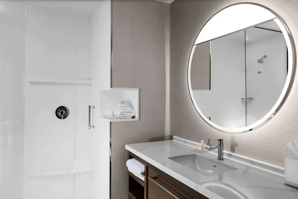 COURTYARD BY MARRIOTT THOMASVILLE DOWNTOWN, 