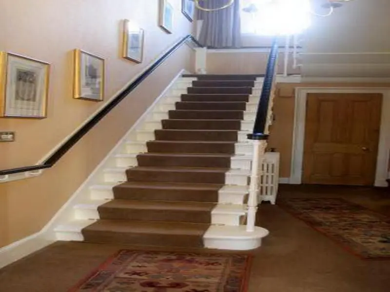 DUTHUS LODGE, 