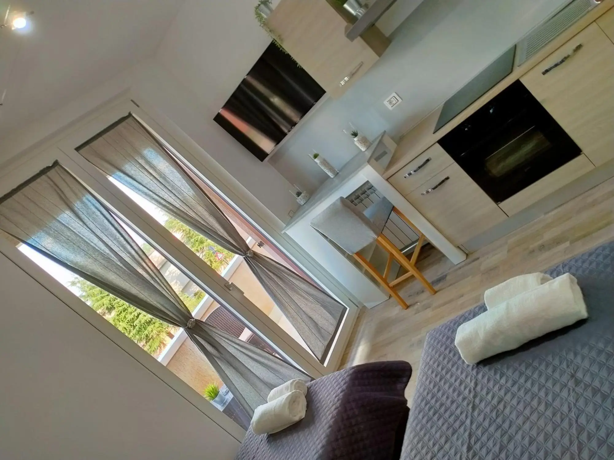 suite room malpensa b&b - Kalemi Travel | Vuelos Baratos, Hoteles, Paquetes  de Viaje & Tours Guiados en Todo el Mundo | Agencia de Viajes en Tirana  Albania