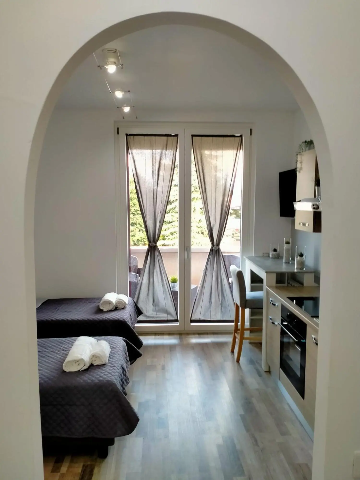 suite room malpensa b&b - Kalemi Travel | Vuelos Baratos, Hoteles, Paquetes  de Viaje & Tours Guiados en Todo el Mundo | Agencia de Viajes en Tirana  Albania