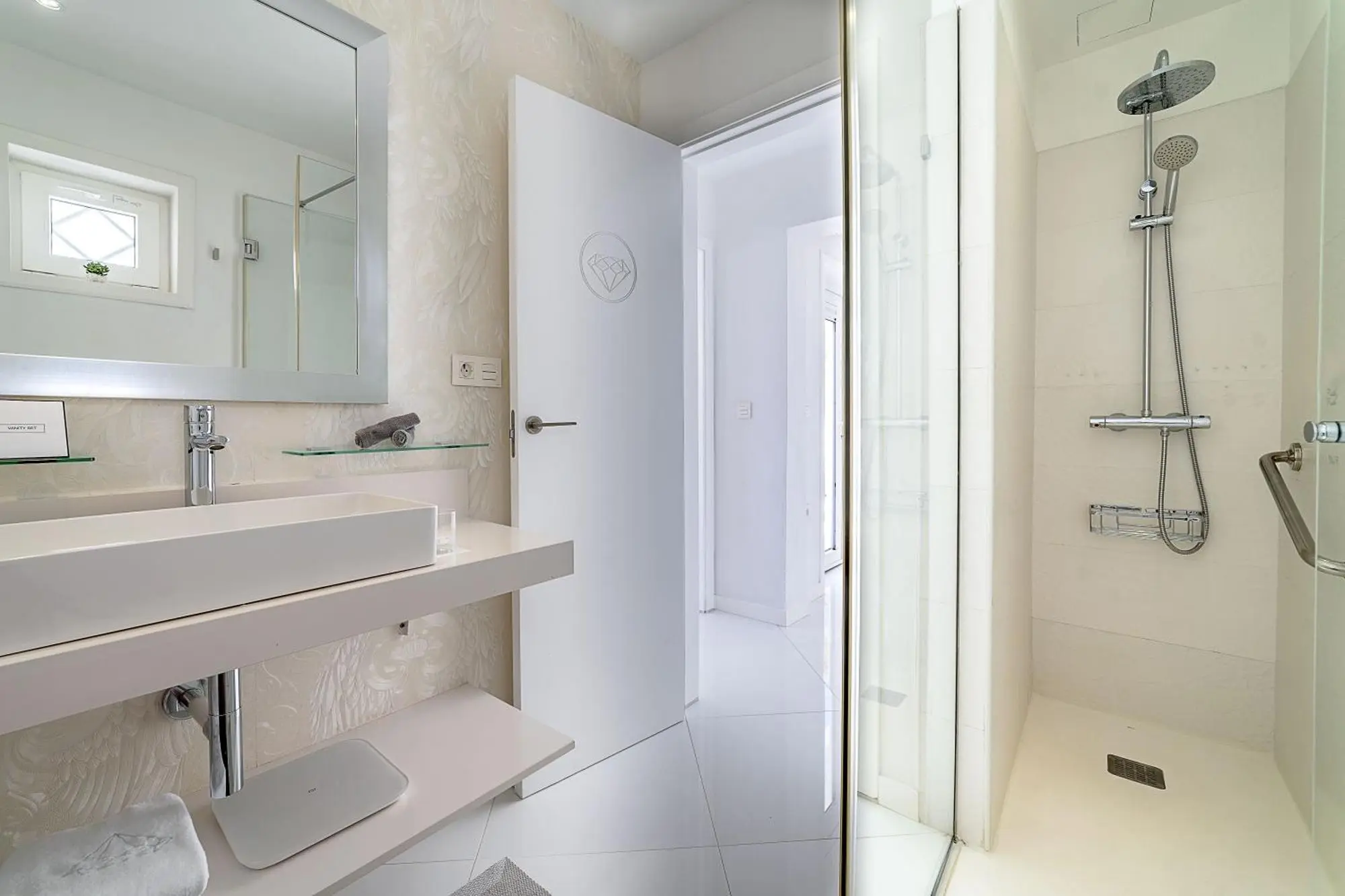 Lani's Suites de Luxe - Adults Only, 