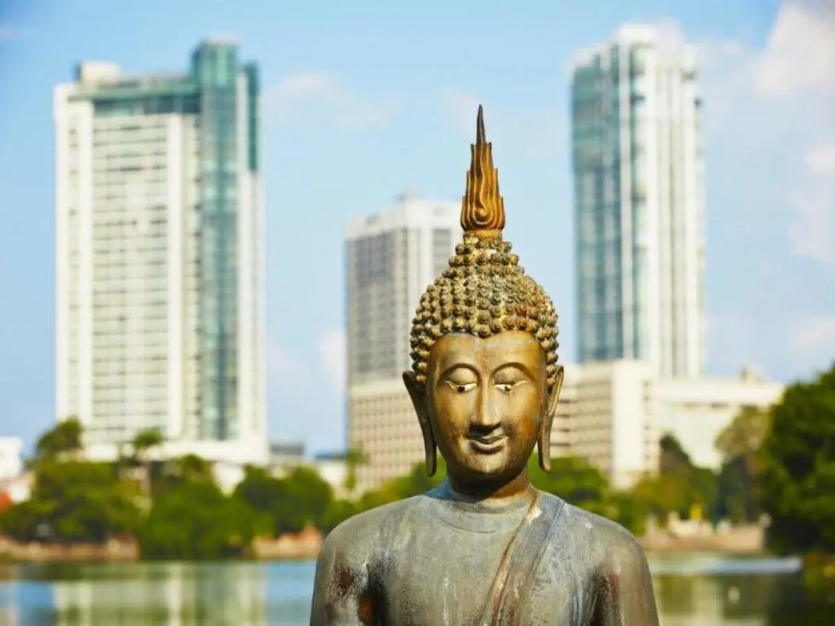 City Break, Colombo Stopover