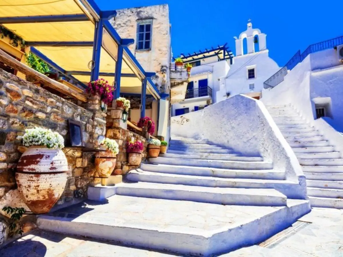 Excursion d'île en île - À la découverte des îles grecques : Paros, Naxos et Santorin