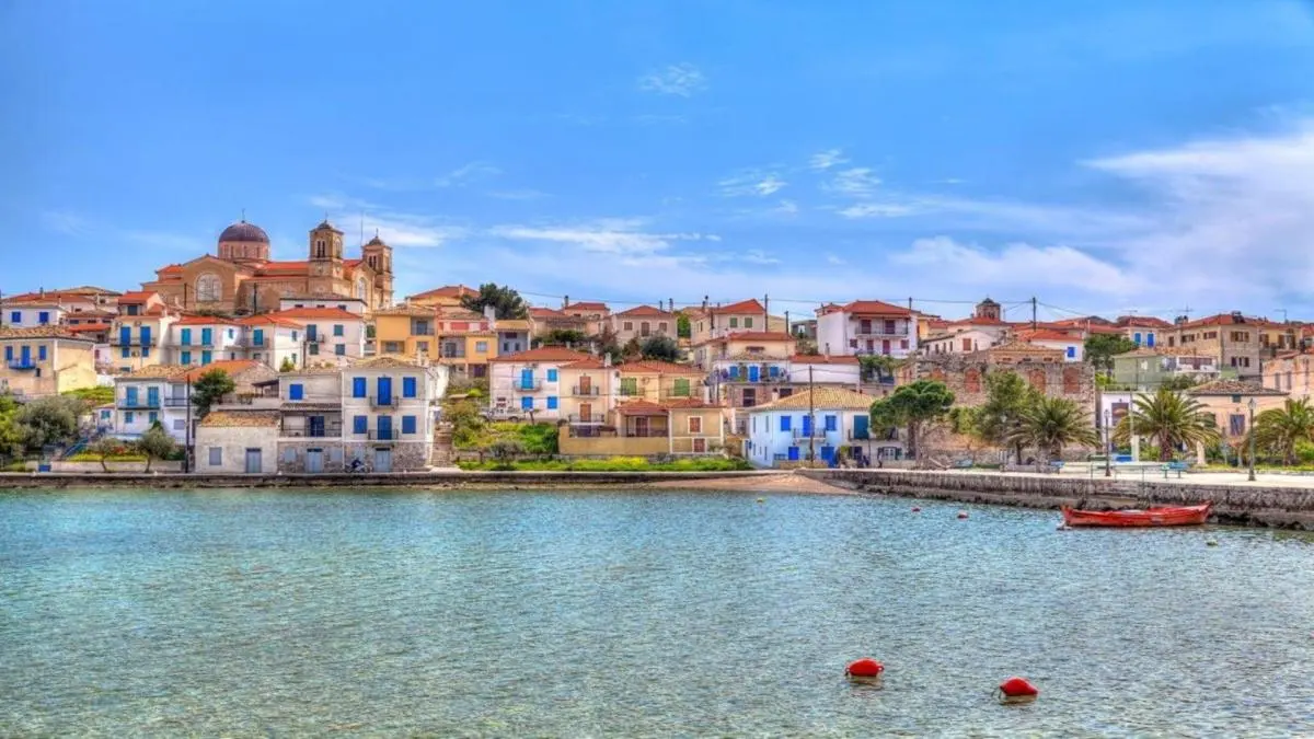 4 Days Mainland Greece with Meteora and Nafplion