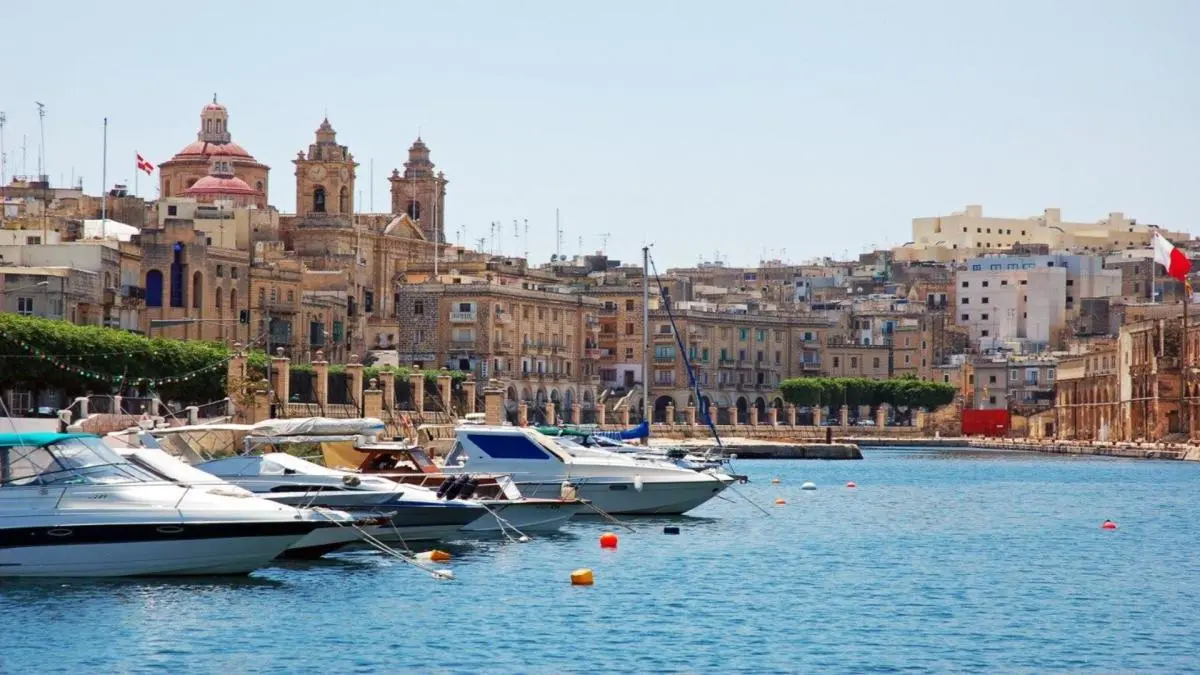 Explorando Malta 7 Dias, Conducción por cuenta propia