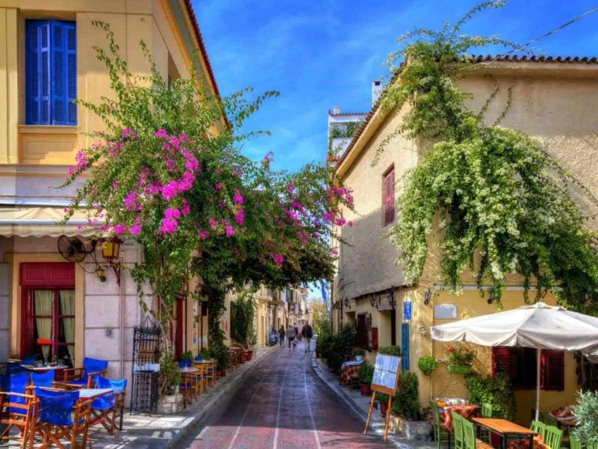 Exploring Greece with Athens, Delphi, Meteora, Mykonos and Santorini