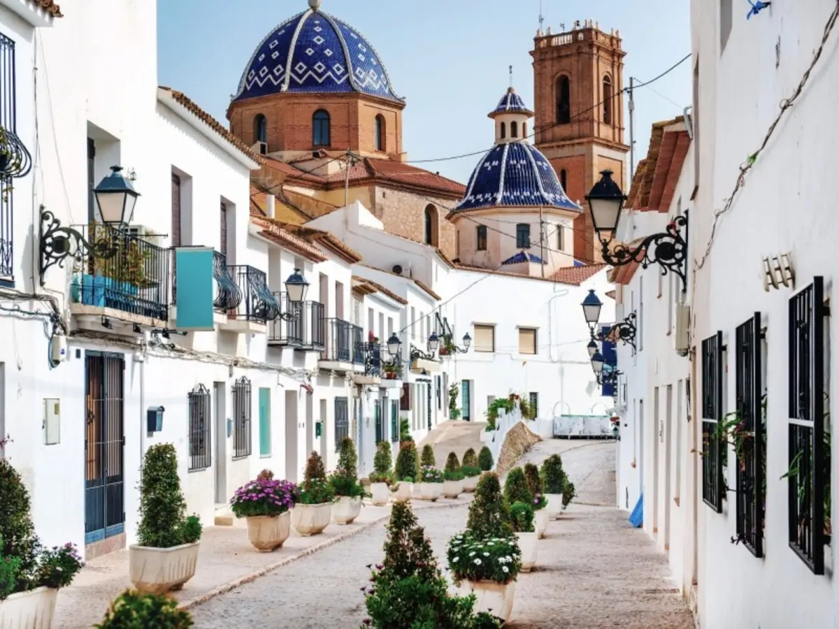 Fly&Drive - Madrid & Valencia & Benidorm