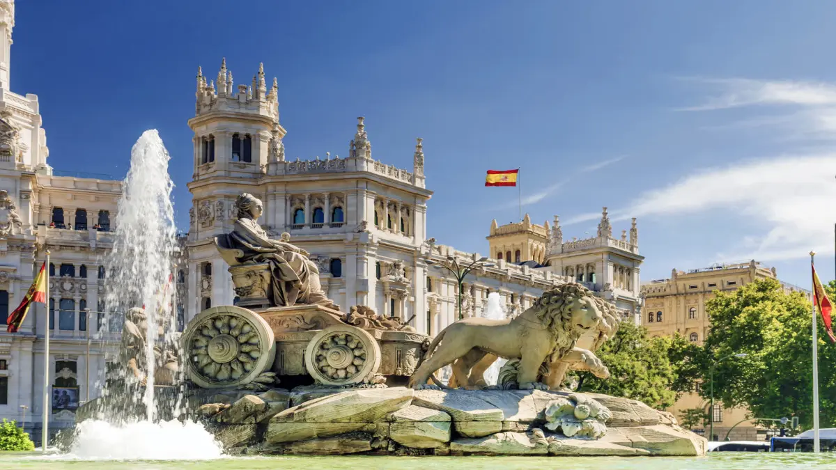 Fly&Drive - Madrid & Valencia & Benidorm