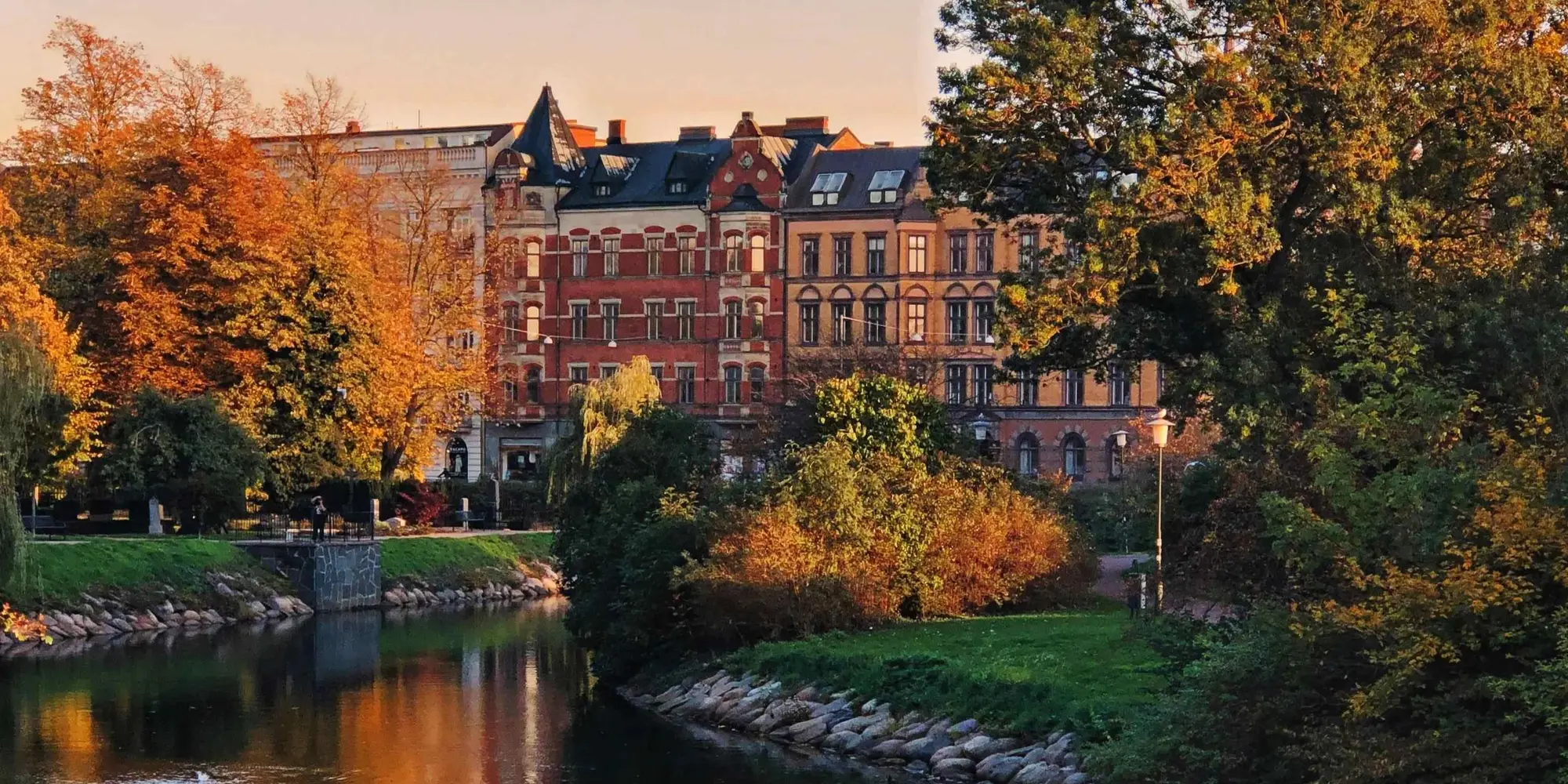 DAY 3: EXCURSION TO SCANDINAVIAN MALMÖ AND SPA