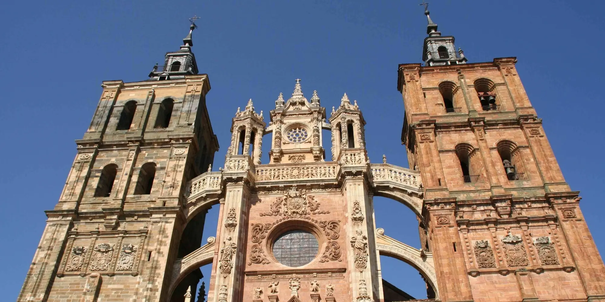 6º Giorno – SANTIAGO DI COMPOSTELA – O’CEBREIRO – ASTORGA – MADRID