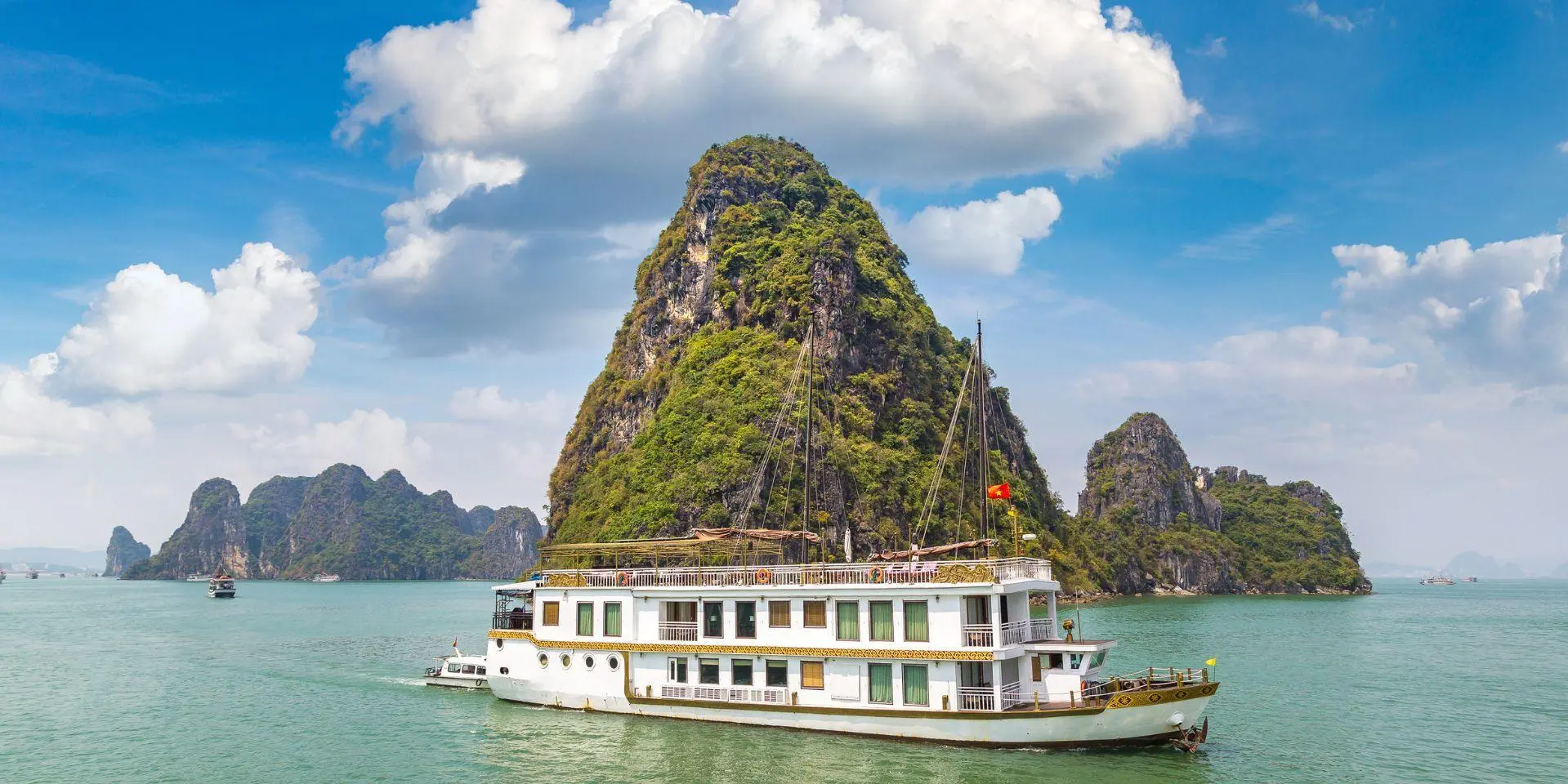 Ha Long Bay
