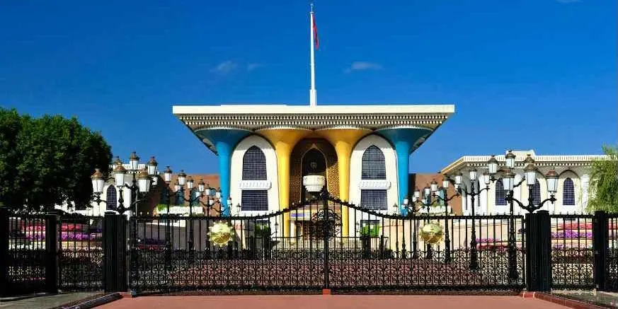 DAY 02: MUSCAT CITY TOUR – RIYAM TREK