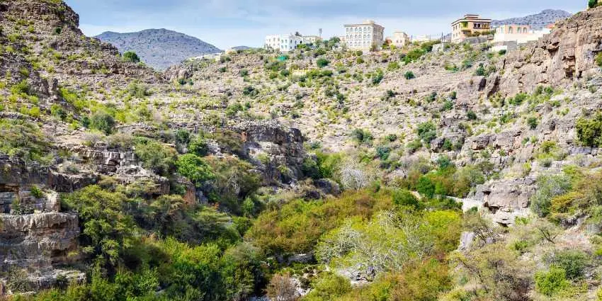 DAY 06: NIZWA – JEBEL SHAMS – AL HAMRA - MISFAH