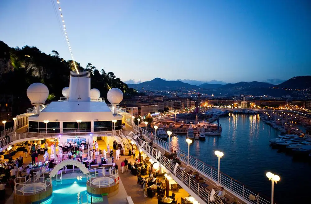Azamara Quest