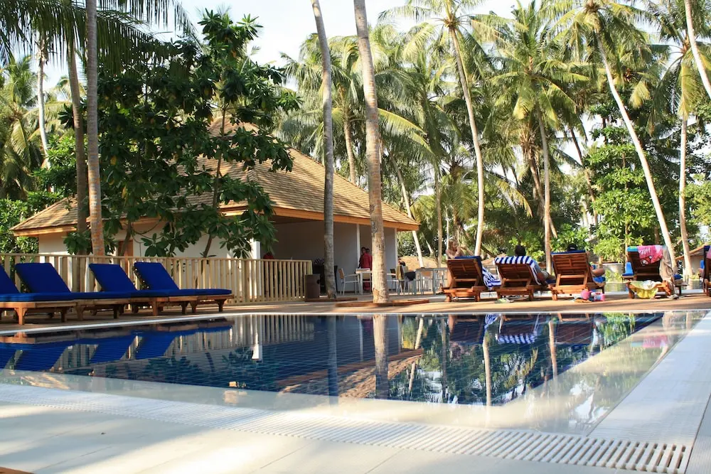 Vilamendhoo Island Resort & Spa- GATTINONI, Außenpool