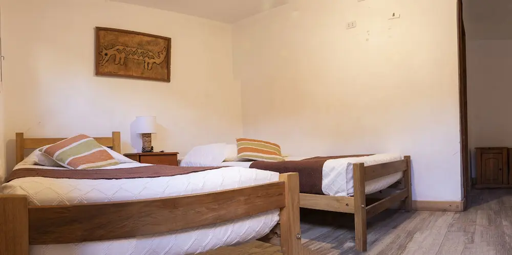 Don Raúl, Room