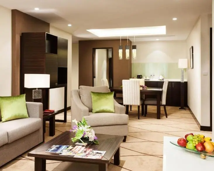 CARLTON DOWNTOWN HOTEL, 