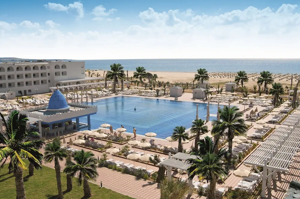 Marco Polo, Pool