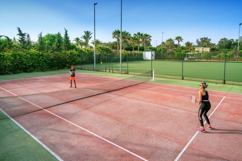 Marco Polo, Tennis court