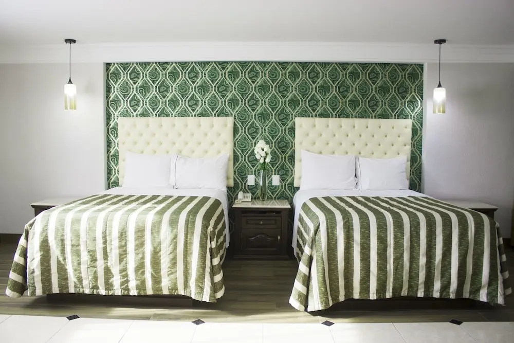 *Hotel Casino Plaza, Room