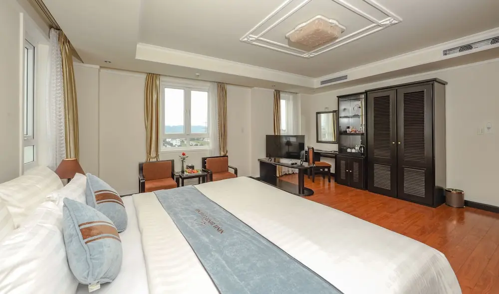 Ninh Binh Legend Hotel 4*, Television