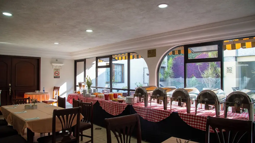 *Hotel Casino Plaza, Breakfast buffet