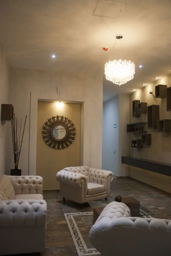 *Hotel Casino Plaza, Interior