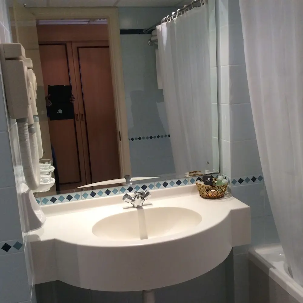 Best Western Sur, Bathroom