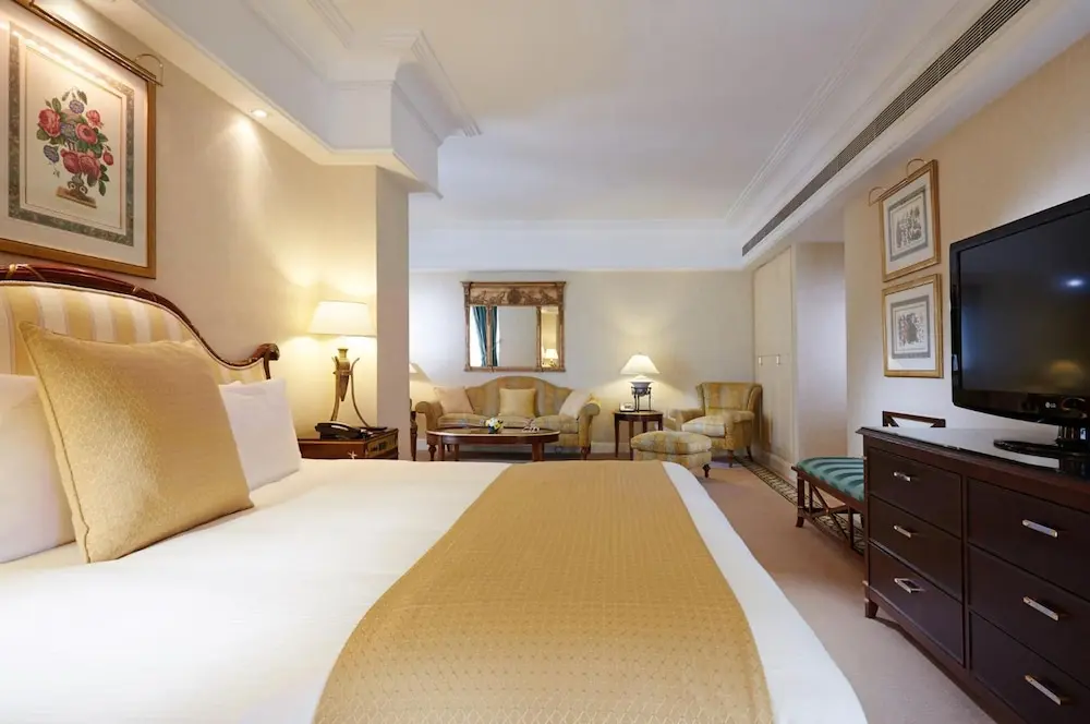 Millennium Plaza Downtown Hotel, Room