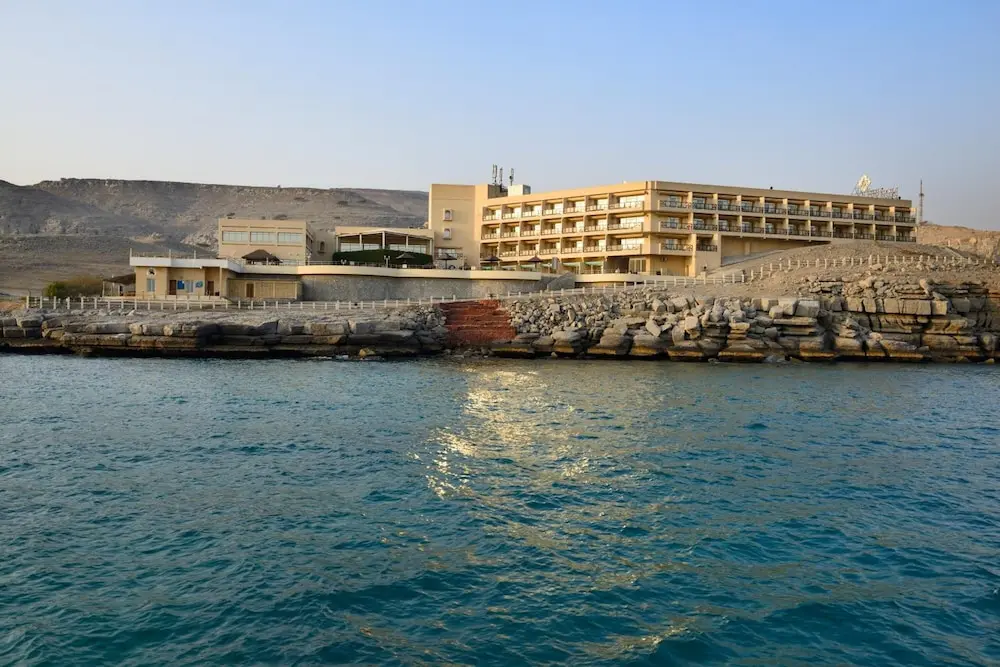 Atana Khasab Hotel, Exterior