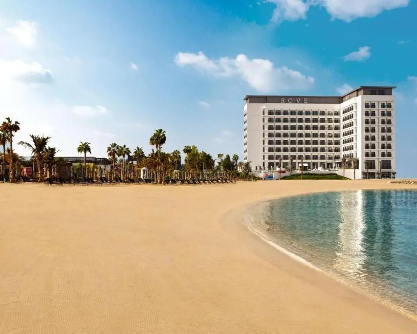 Rove La Mer Beach, 