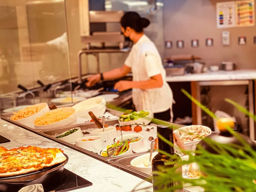 dusitD2 Naseem Resort, Jabal Akhdar, Food and drink