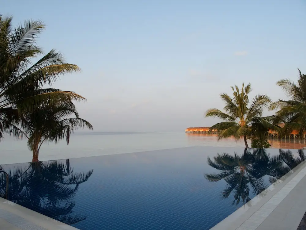 Vilamendhoo Island Resort & Spa- GATTINONI, Pool