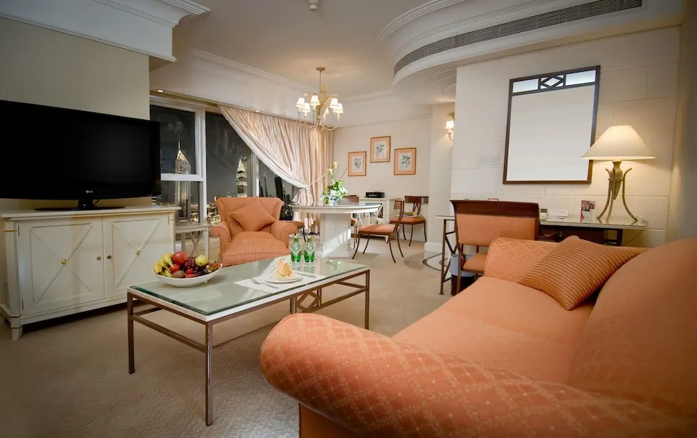 Millennium Plaza Downtown Hotel, Living area