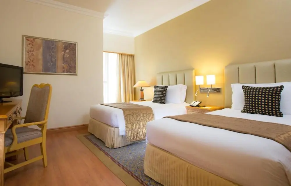 Millennium Plaza Downtown Hotel, Room