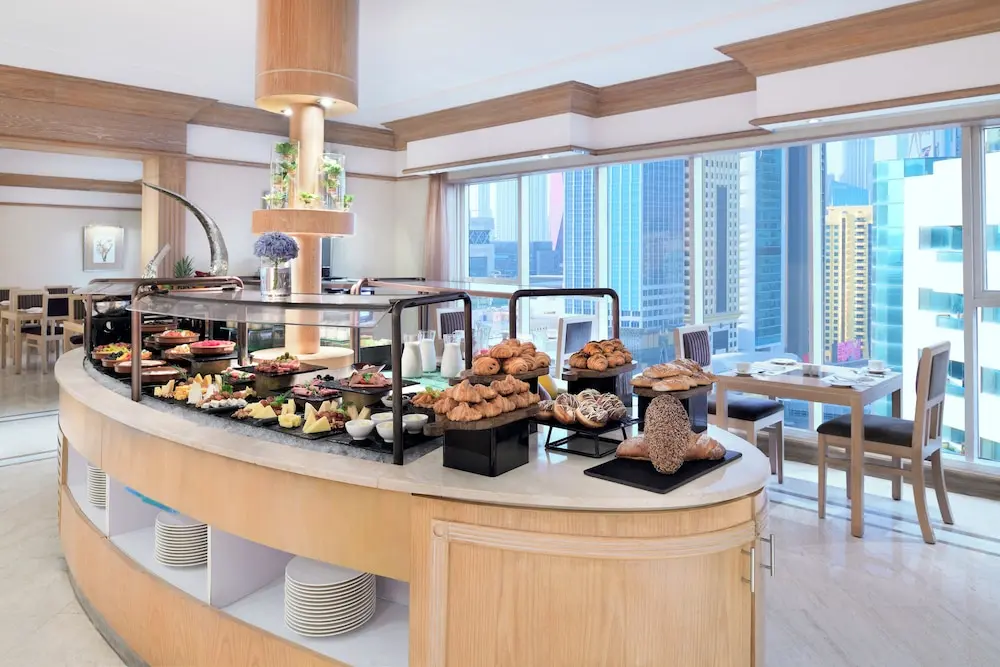 Millennium Plaza Downtown Hotel, Executive lounge