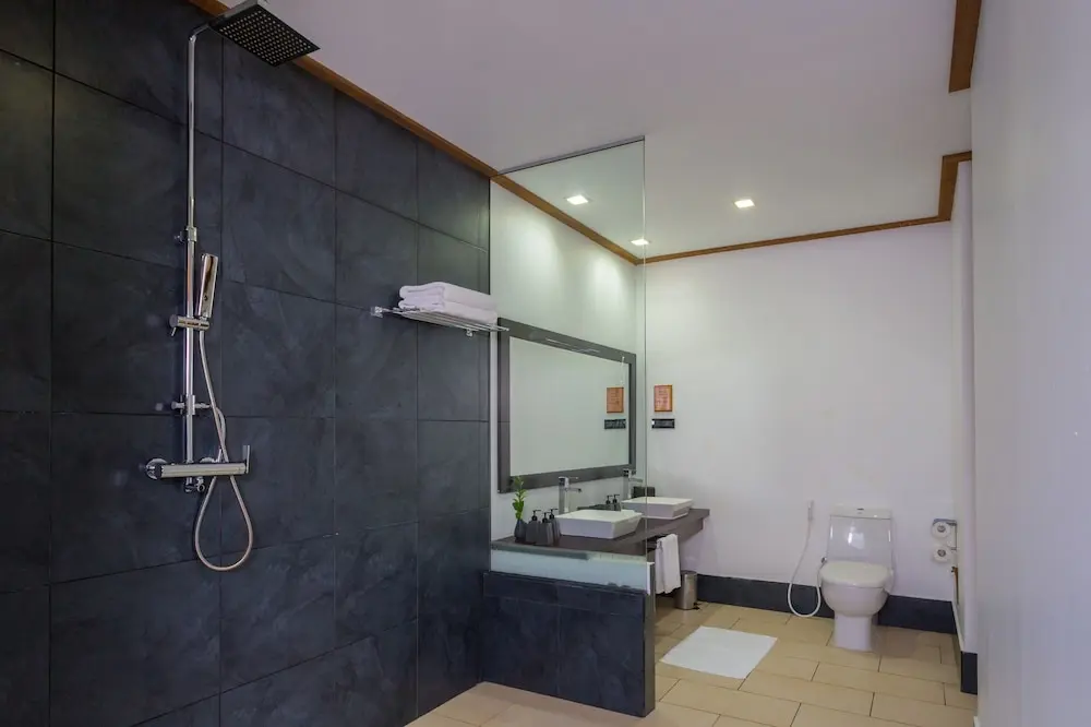 Vilamendhoo Island Resort & Spa- GATTINONI, Badezimmer