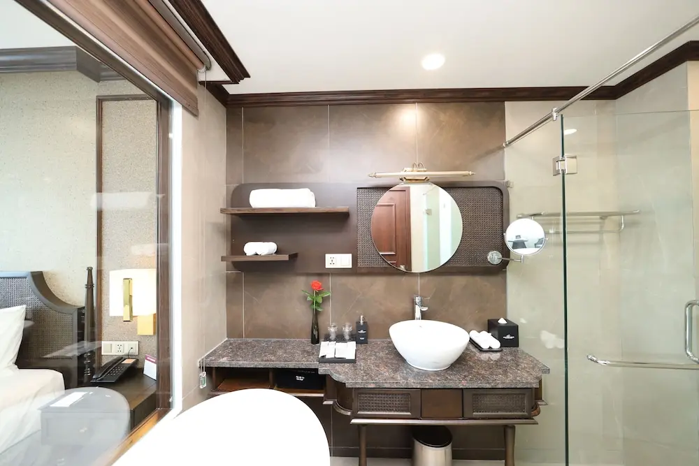 Ninh Binh Legend Hotel 4*, Bathroom amenities