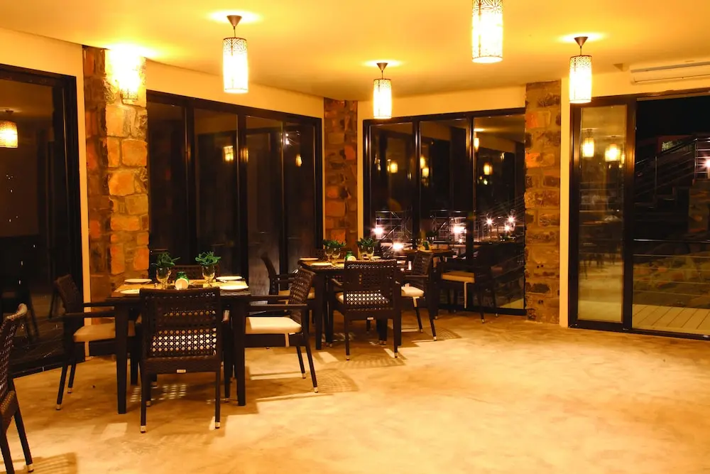 The View, Breakfast area