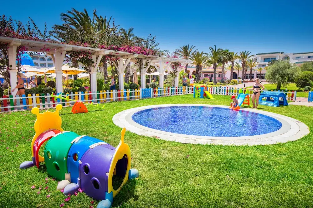 Marco Polo, Children's play area - outdoor