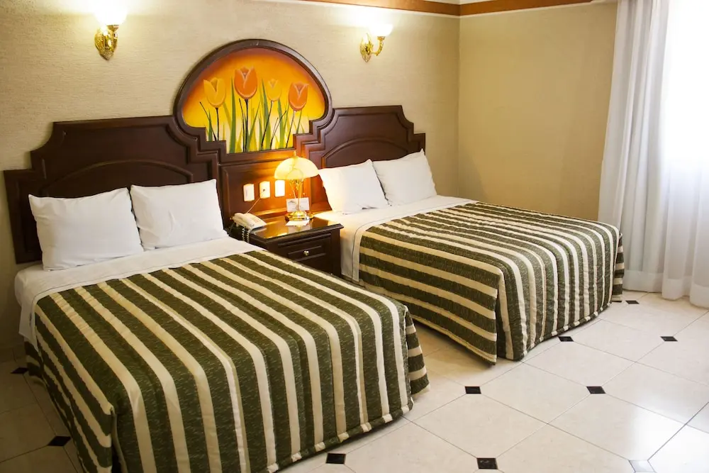 *Hotel Casino Plaza, Room