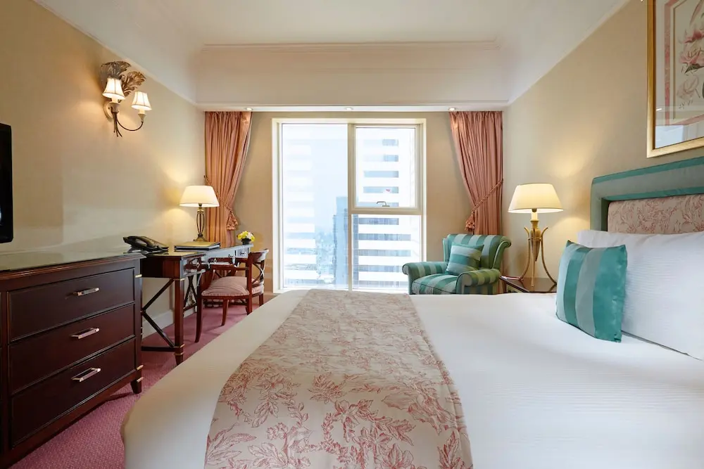Millennium Plaza Downtown Hotel, Room